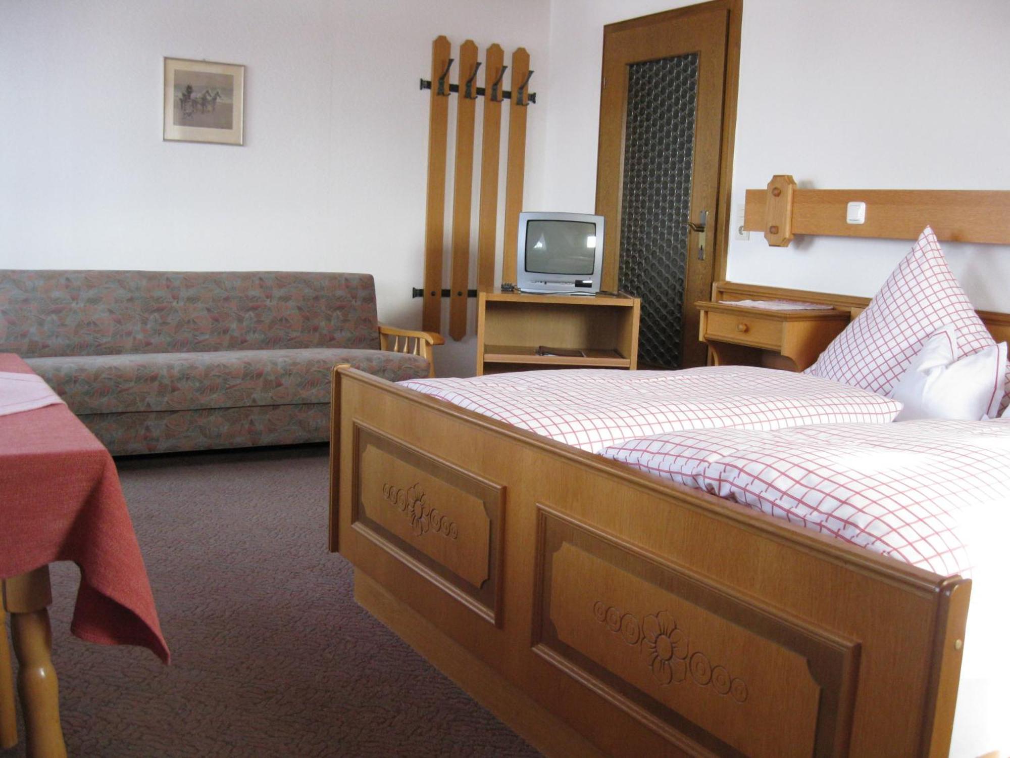 Gaestehaus Steininger 즈위젤 외부 사진