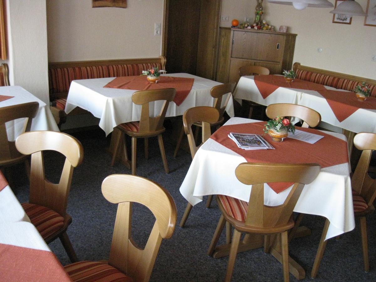 Gaestehaus Steininger 즈위젤 외부 사진